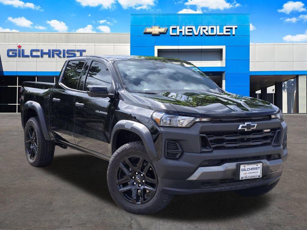 New 2025 Chevrolet Colorado Trail Boss w/ Midnight Edition AWD/4WD 360° Tour
