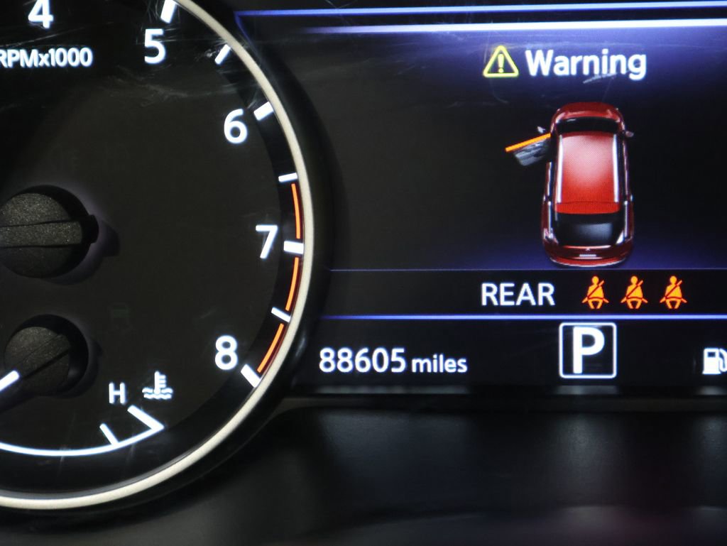 Used 2023 Nissan Murano SV image 37