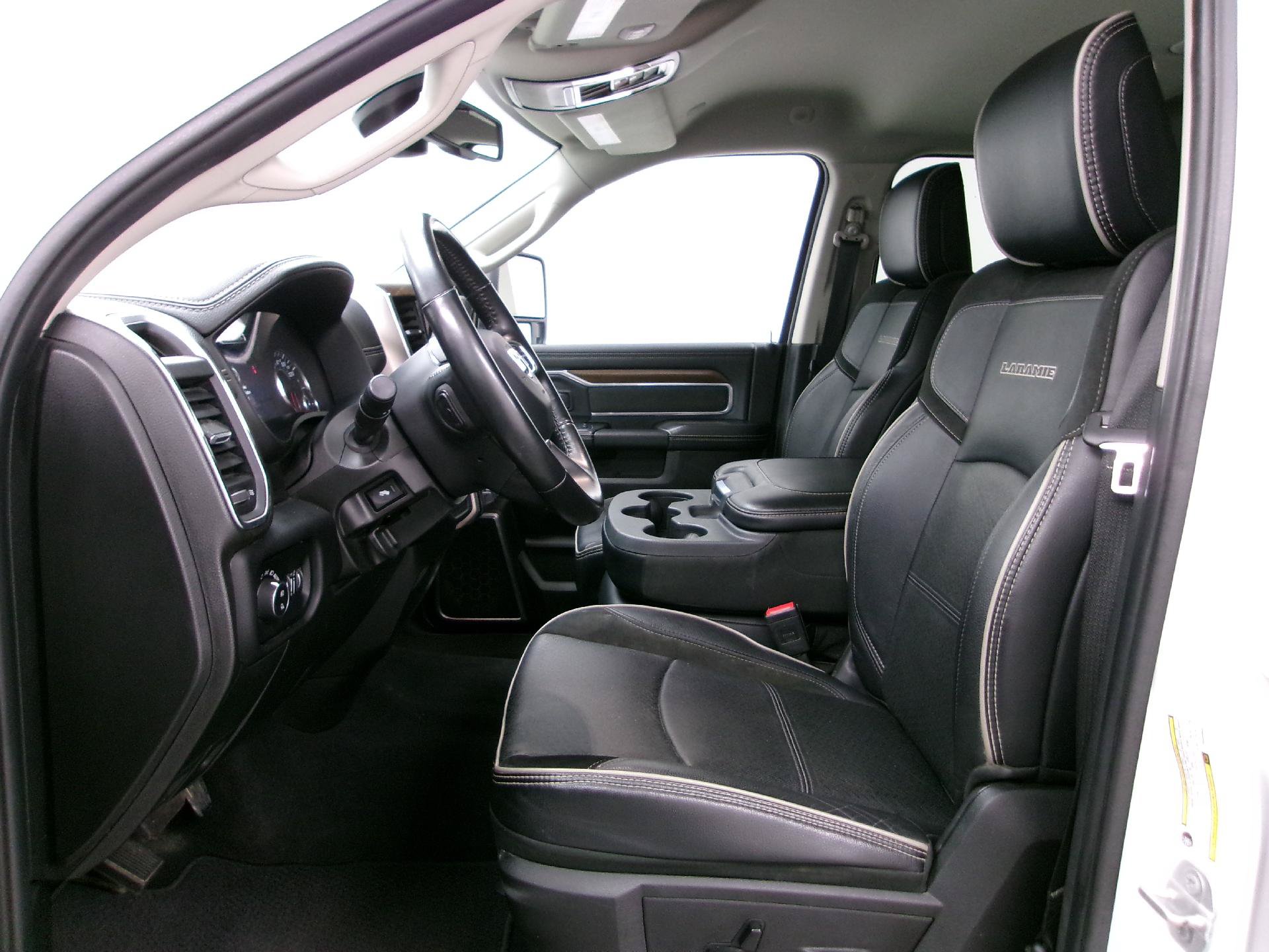 Used 2024 RAM 2500 Laramie AWD/4WD image 9