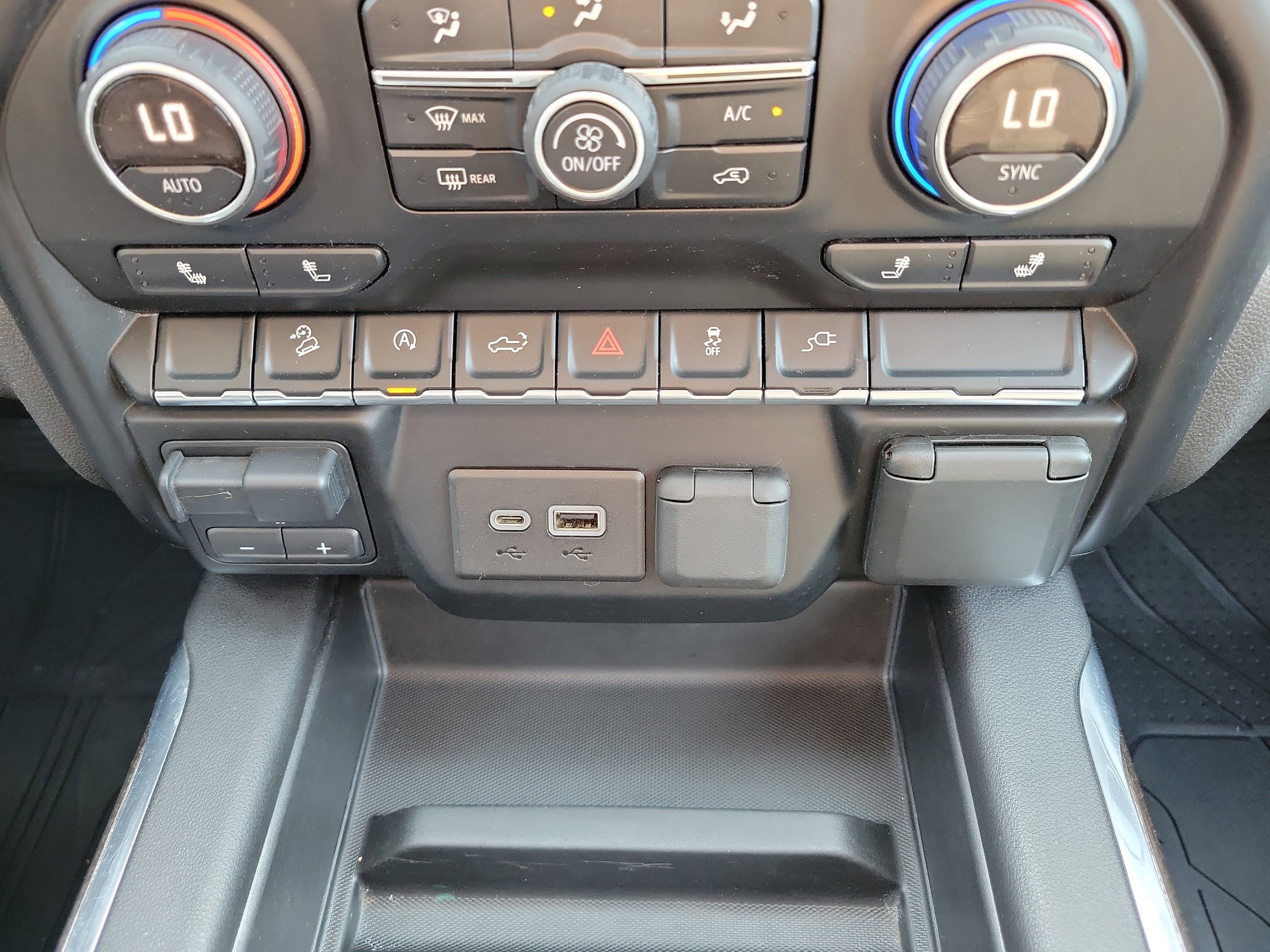 Used 2019 Chevrolet Silverado 1500 RST w/ All-Star Edition image 34