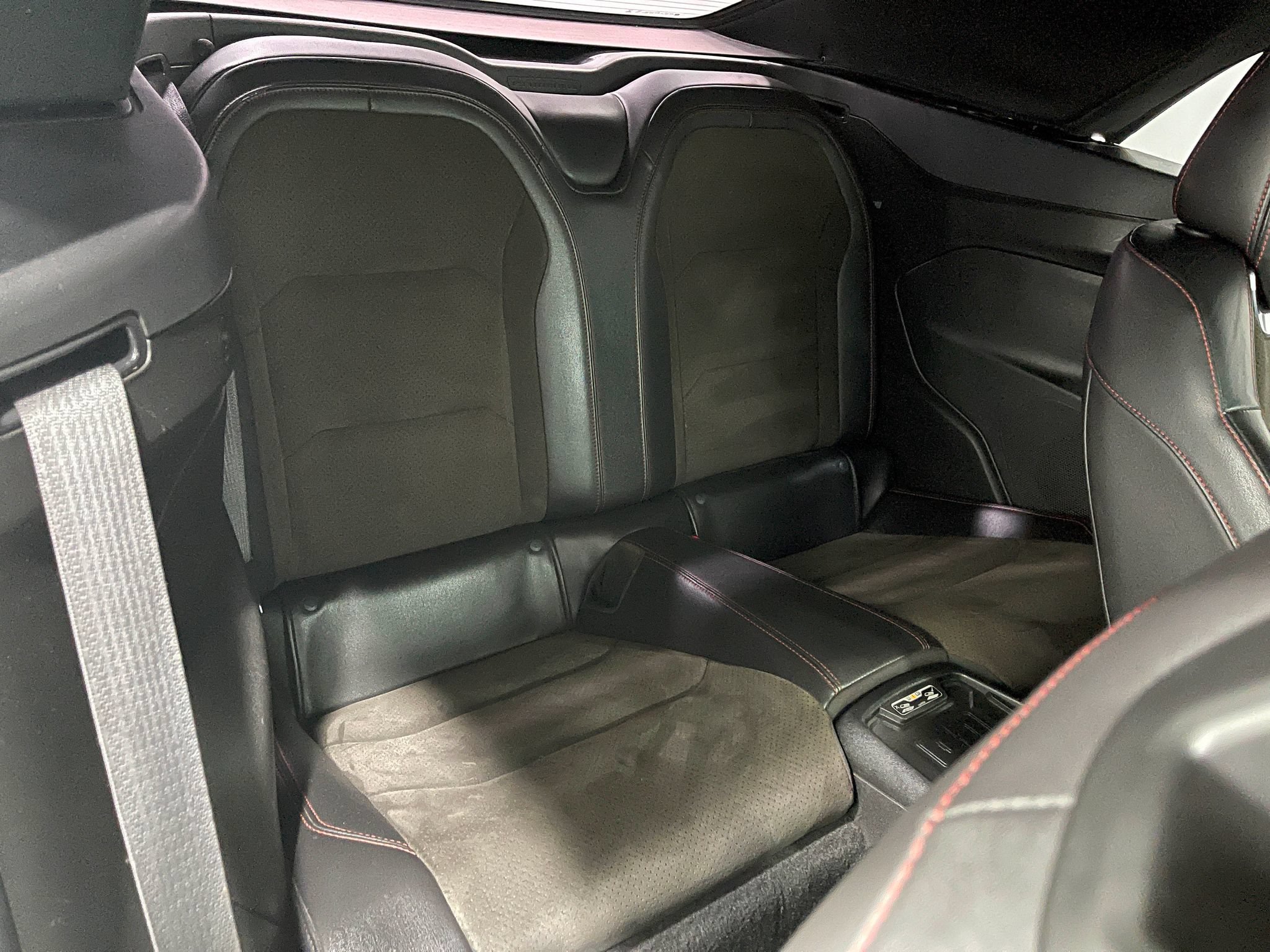 Used 2018 Chevrolet Camaro SS RWD image 28