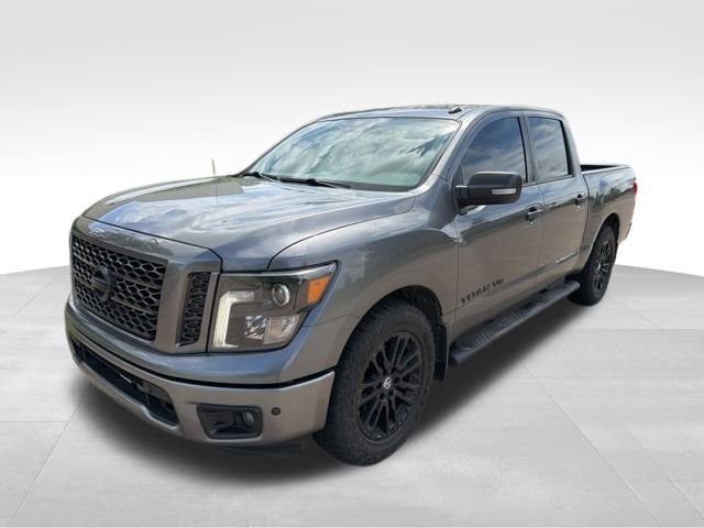 Used 2019 Nissan Titan SV w/ SV Convenience Package image 12