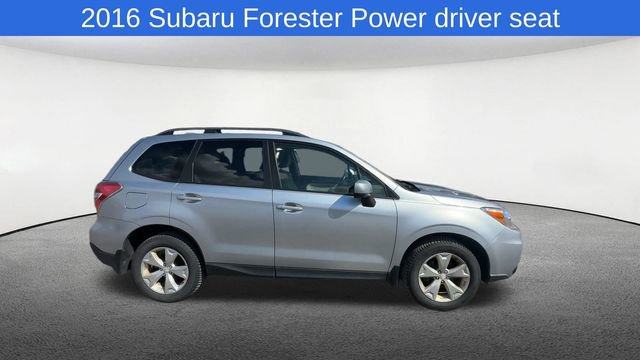 Used 2016 Subaru Forester 2.5i Premium w/ All-Weather Package AWD/4WD image 10
