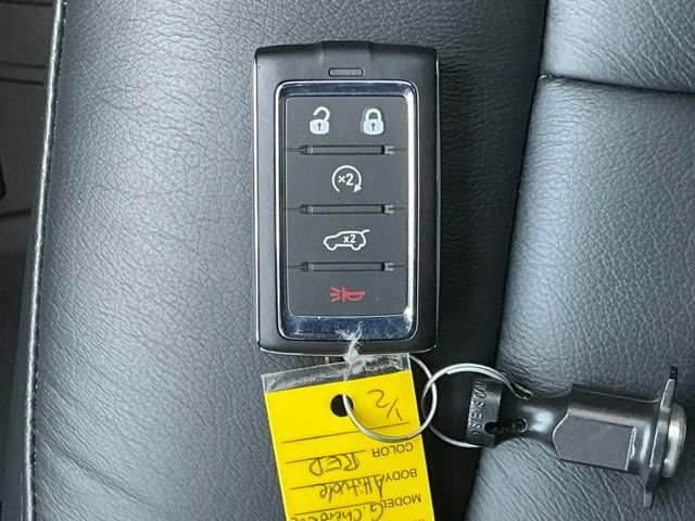 Used 2025 Jeep Grand Cherokee Altitude AWD/4WD image 36