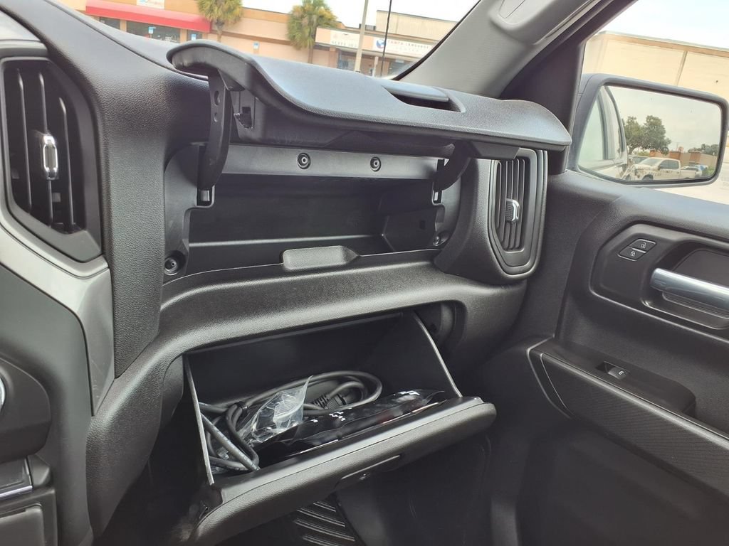 Used 2025 GMC Sierra 1500 Pro w/ Graphite Edition AWD/4WD image 36
