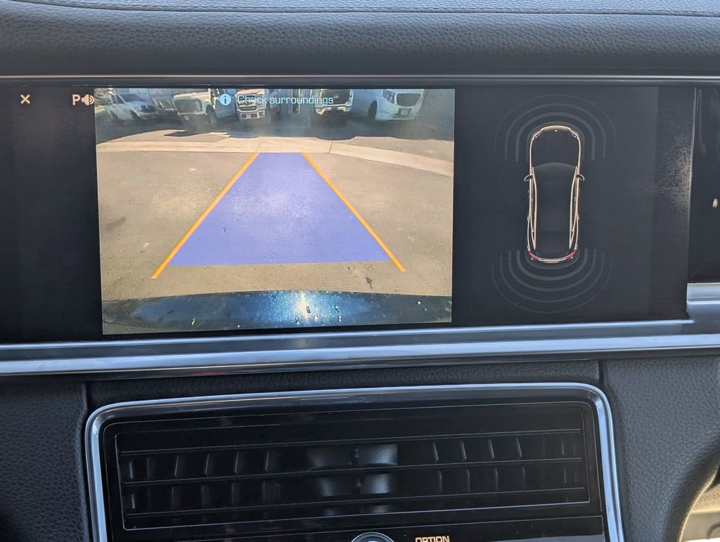 Used 2017 Porsche Panamera 4 w/ Premium Package image 19