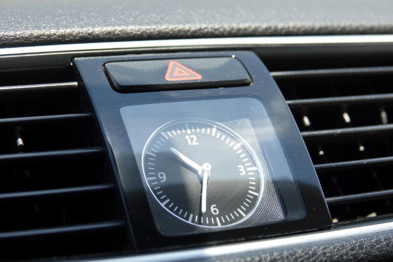 Used 2013 Volkswagen Passat TDI SEL Premium image 81