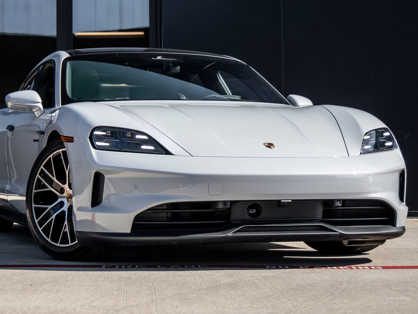 New 2026 Porsche Taycan AWD/4WD image 9