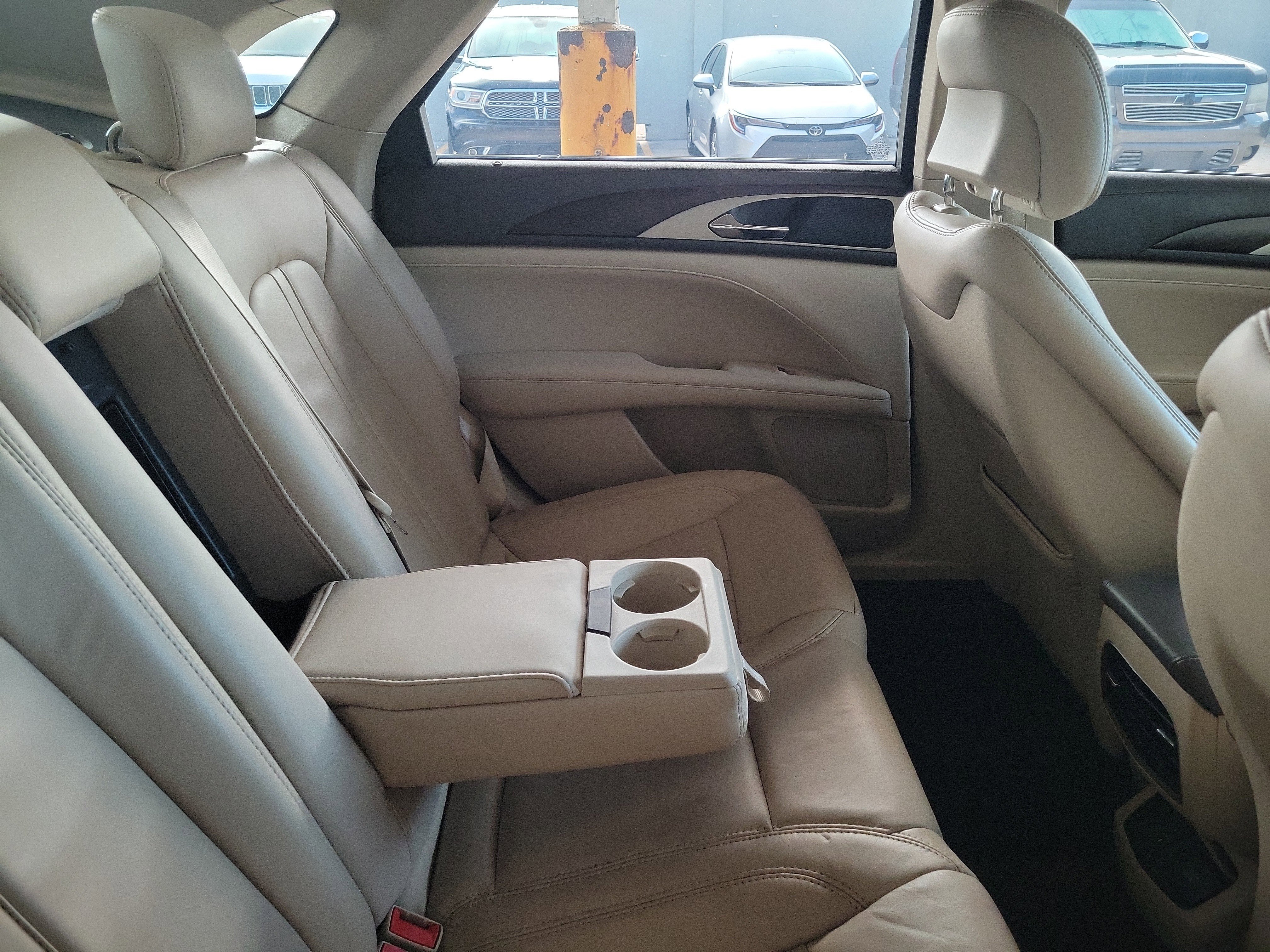 Used 2017 Lincoln MKZ Select w/ Select Plus Package FWD image 7
