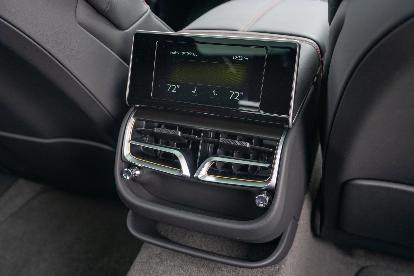 New 2025 Bentley Flying Spur Plug-In Hybrid image 41