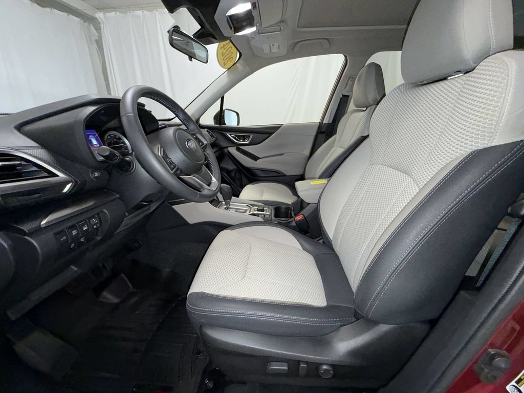 Used 2024 Subaru Forester Premium AWD/4WD image 11