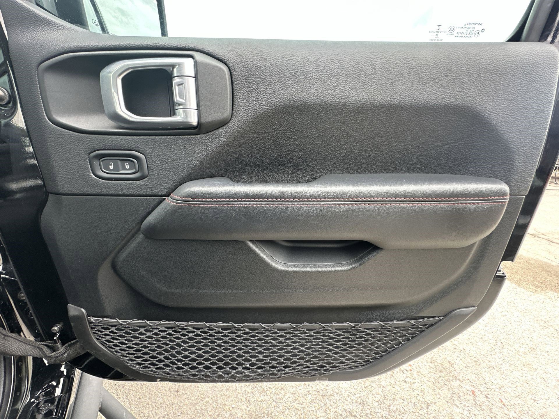 Used 2021 Jeep Wrangler Unlimited Rubicon image 31