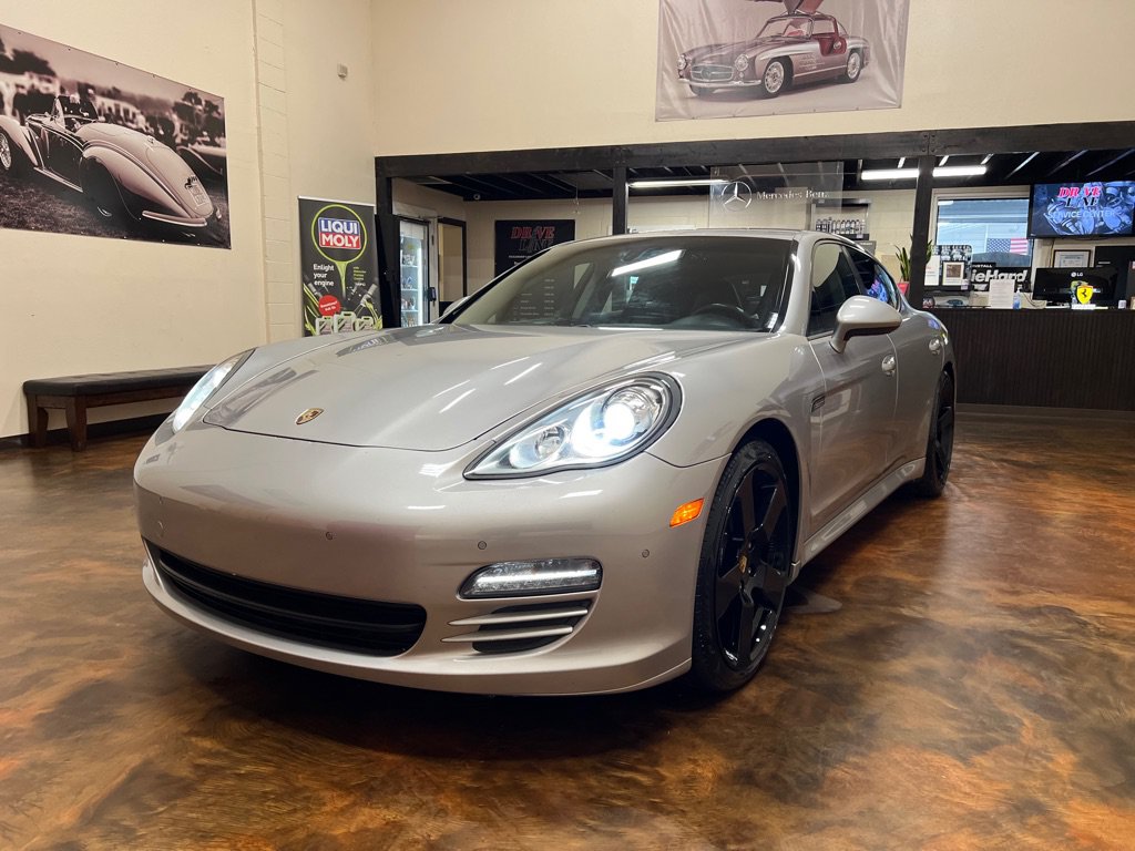 Used 2011 Porsche Panamera 4 AWD/4WD image 54
