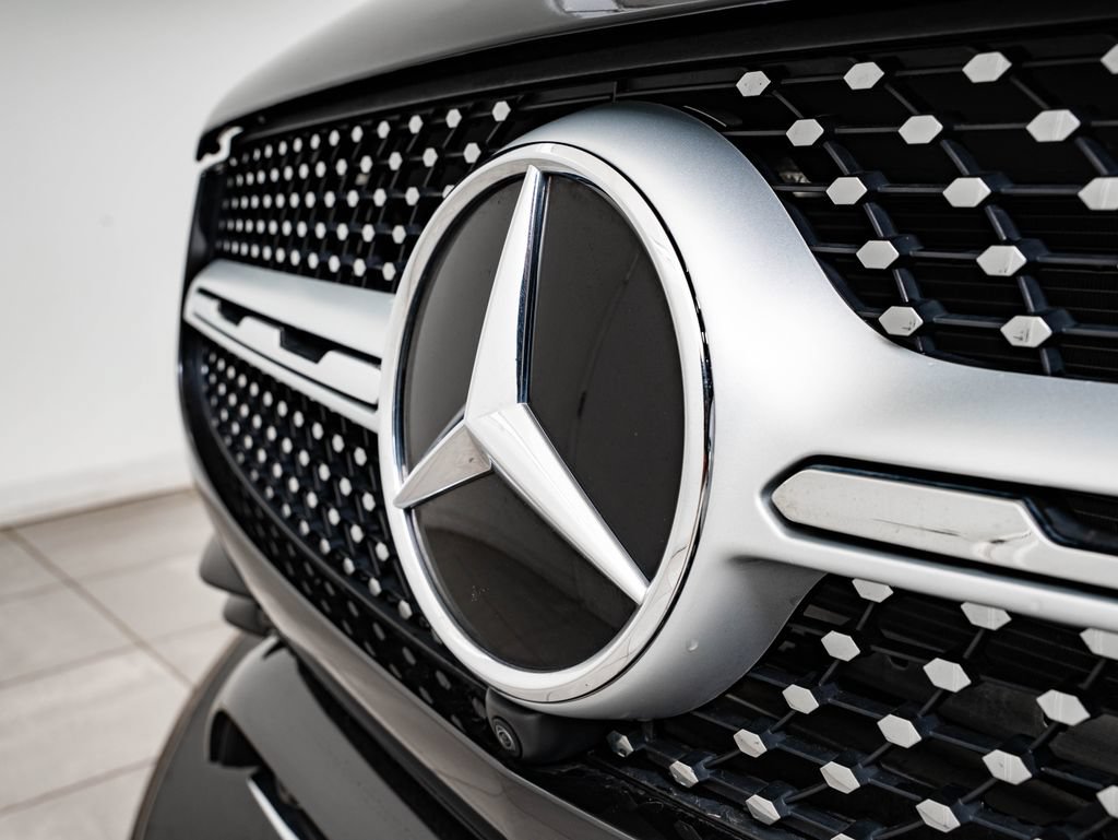 Certified 2022 Mercedes-Benz GLC 300 4MATIC image 3