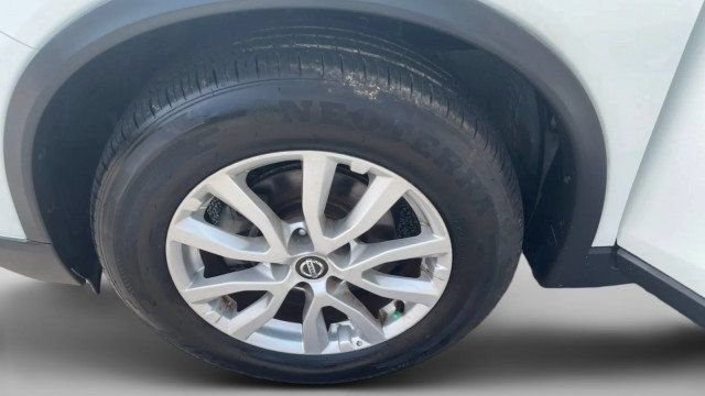 Used 2020 Nissan Rogue SV FWD image 6