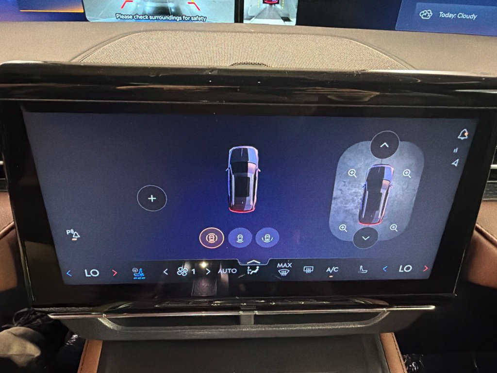 New 2026 Lincoln Nautilus Reserve AWD/4WD image 14