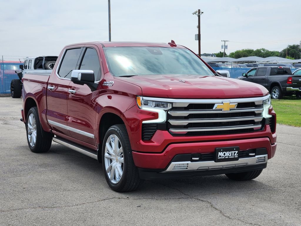 Certified 2025 Chevrolet Silverado 1500 High Country AWD/4WD image 3