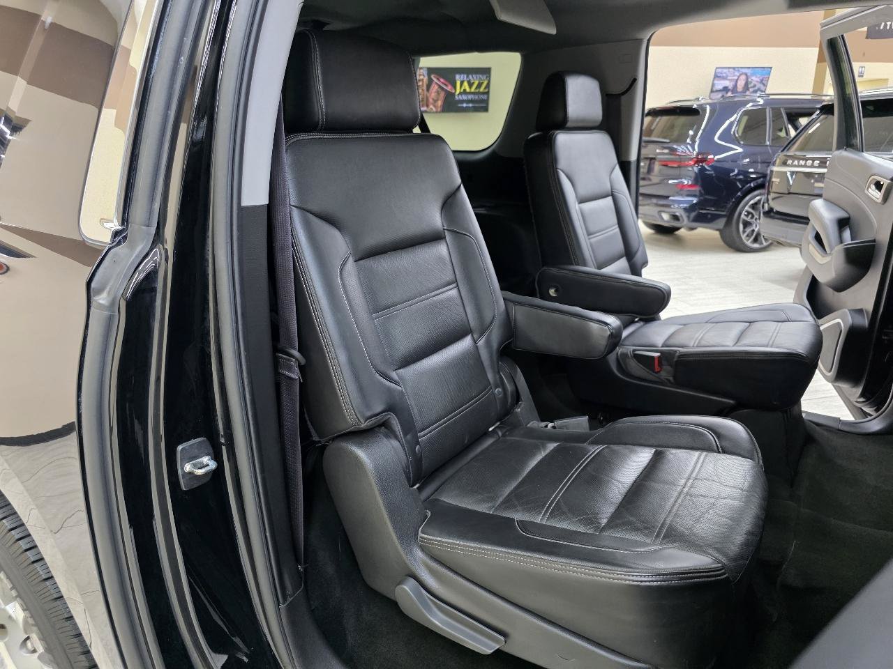 Used 2016 GMC Yukon XL Denali w/ Open Road Package AWD/4WD image 24