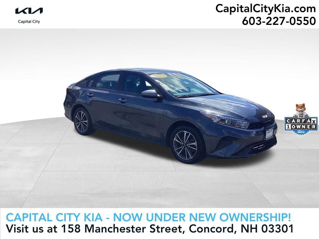 Used 2023 Kia Forte LXS image 1