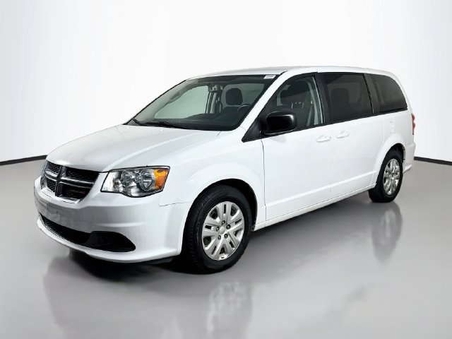 Used 2018 Dodge Grand Caravan SE w/ UConnect Hands-Free Group FWD image 4