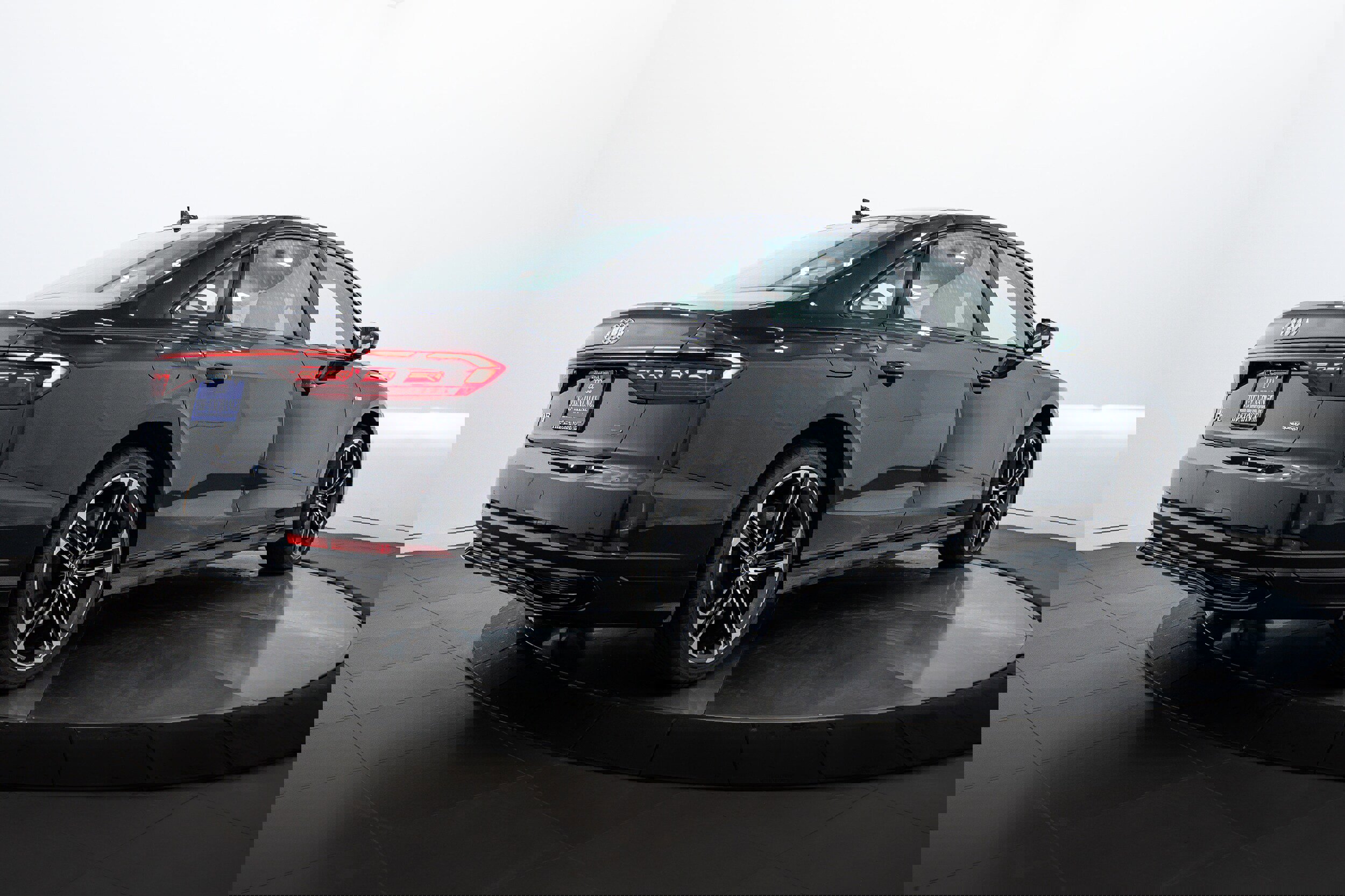 New 2025 Audi A8 L 3.0T image 4