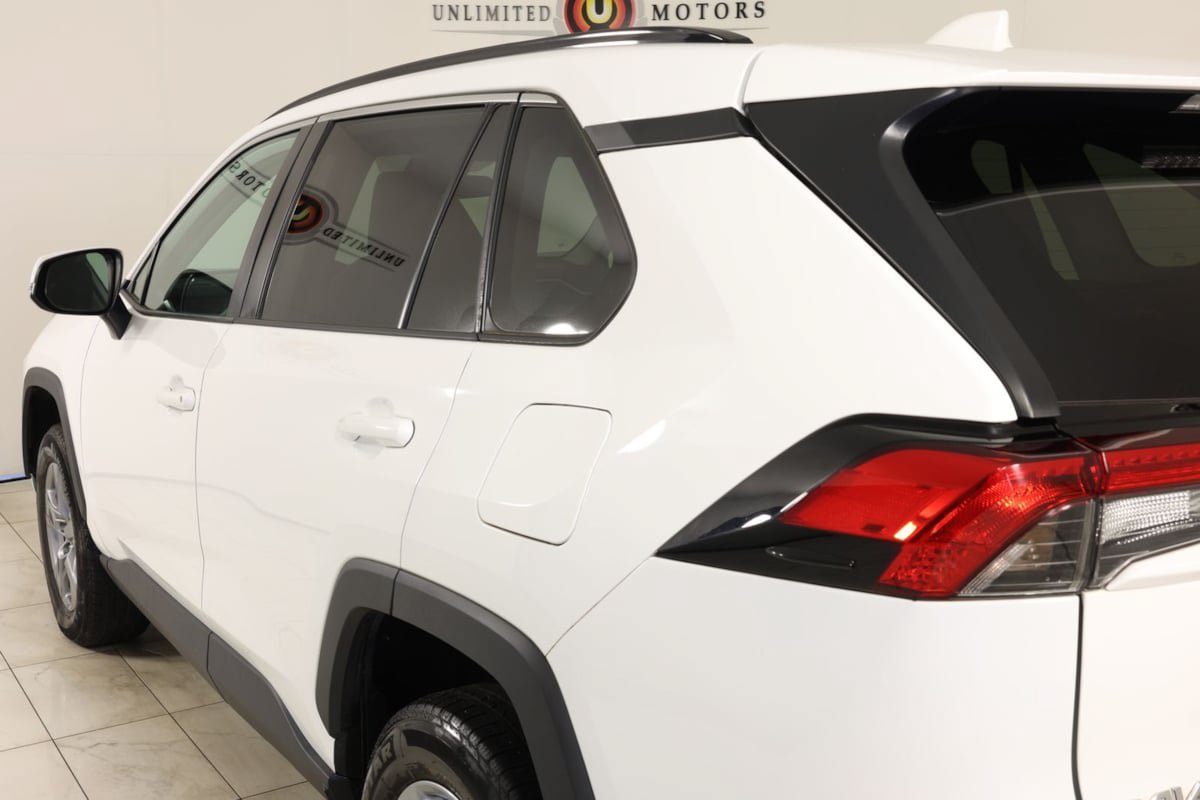Used 2022 Toyota RAV4 XLE AWD/4WD image 44