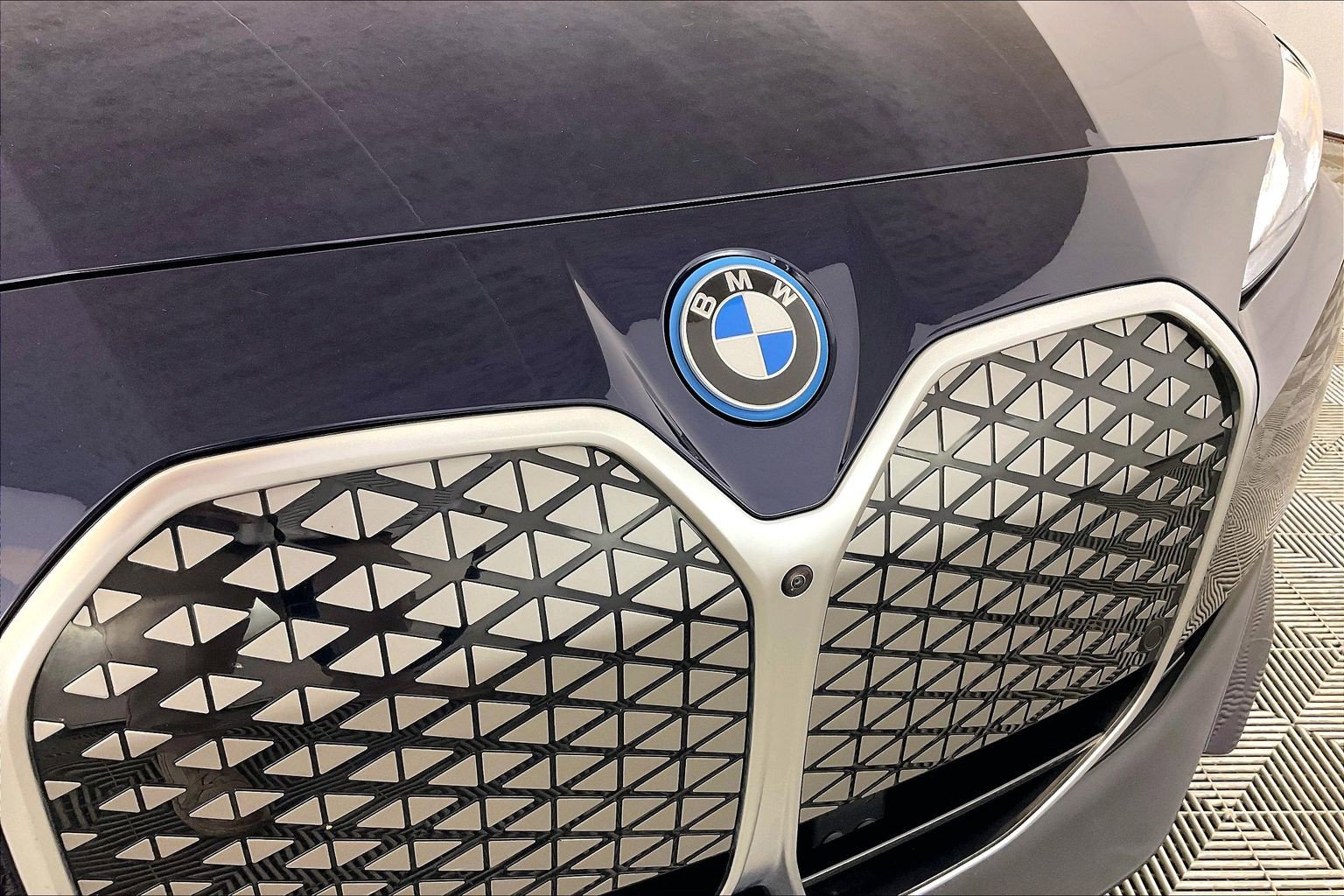 Certified 2025 BMW i4 xDrive40i w/ Premium Package AWD/4WD image 29