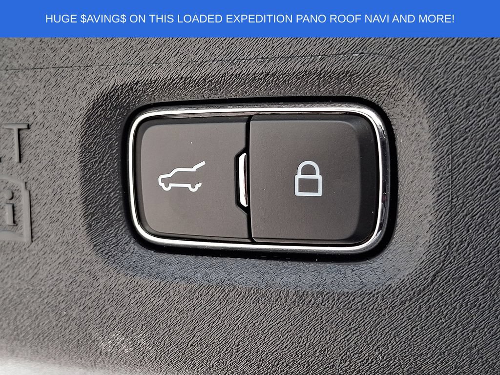 Used 2025 Ford Expedition Active AWD/4WD image 34