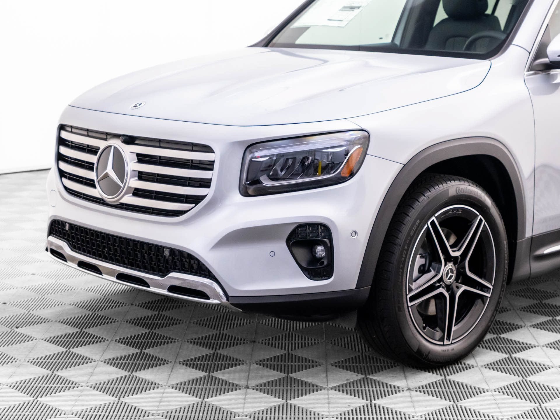 New 2026 Mercedes-Benz GLB 250 4MATIC image 33