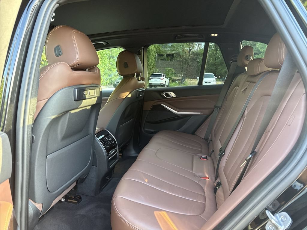 Used 2021 BMW X5 xDrive40i w/ Convenience Package AWD/4WD image 25