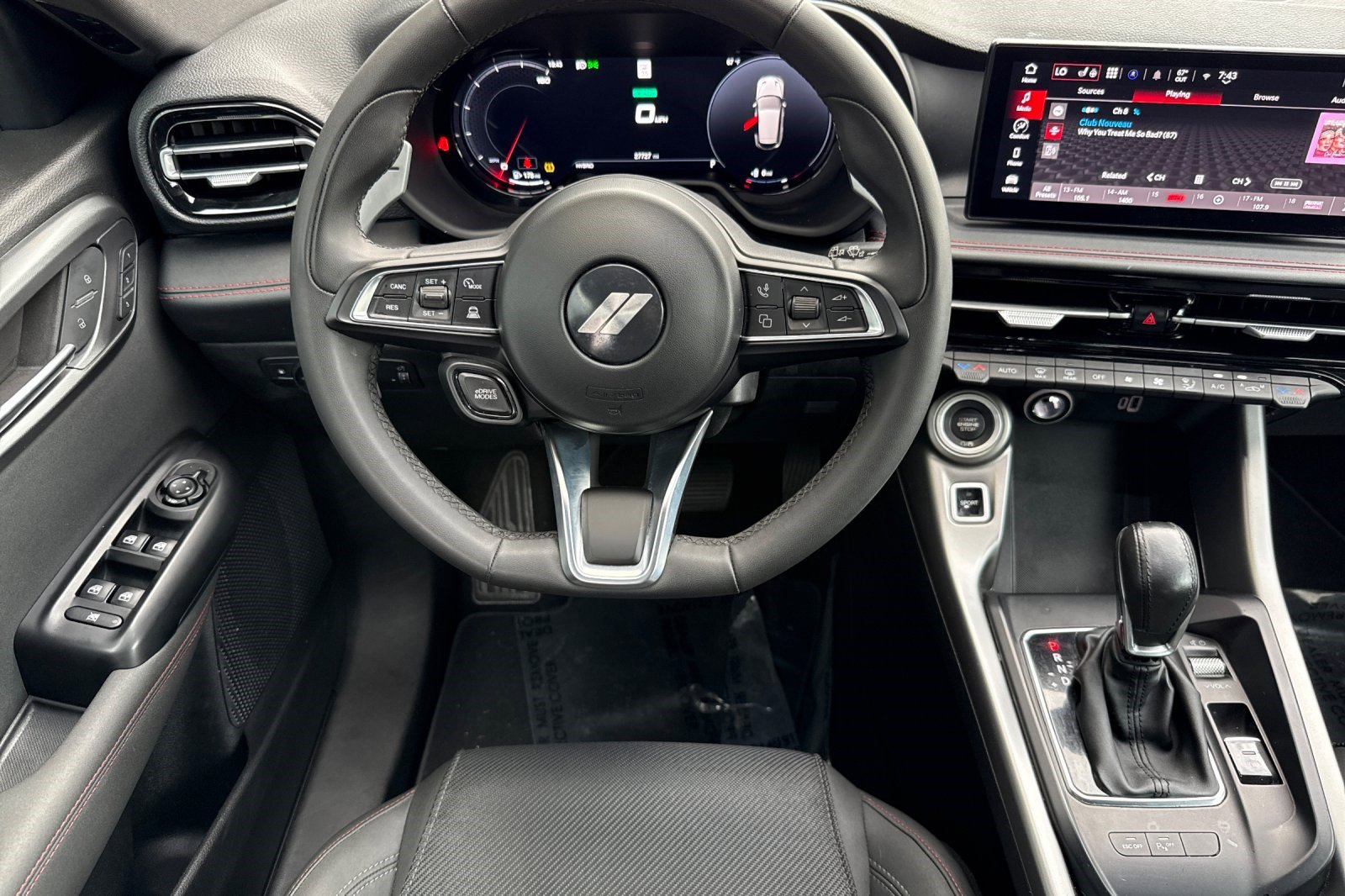 Used 2024 Dodge Hornet R/T w/ R/T Blacktop Package image 18