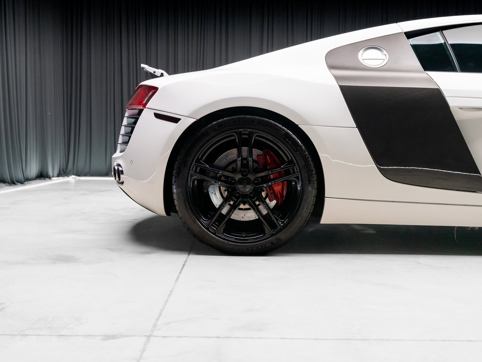 Used 2009 Audi R8 V8 image 32