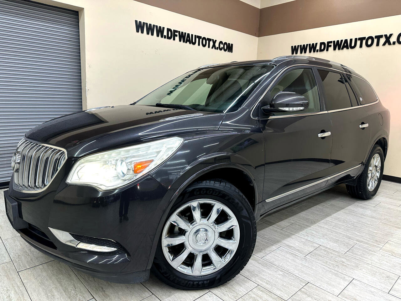 Used 2015 Buick Enclave Leather image 1