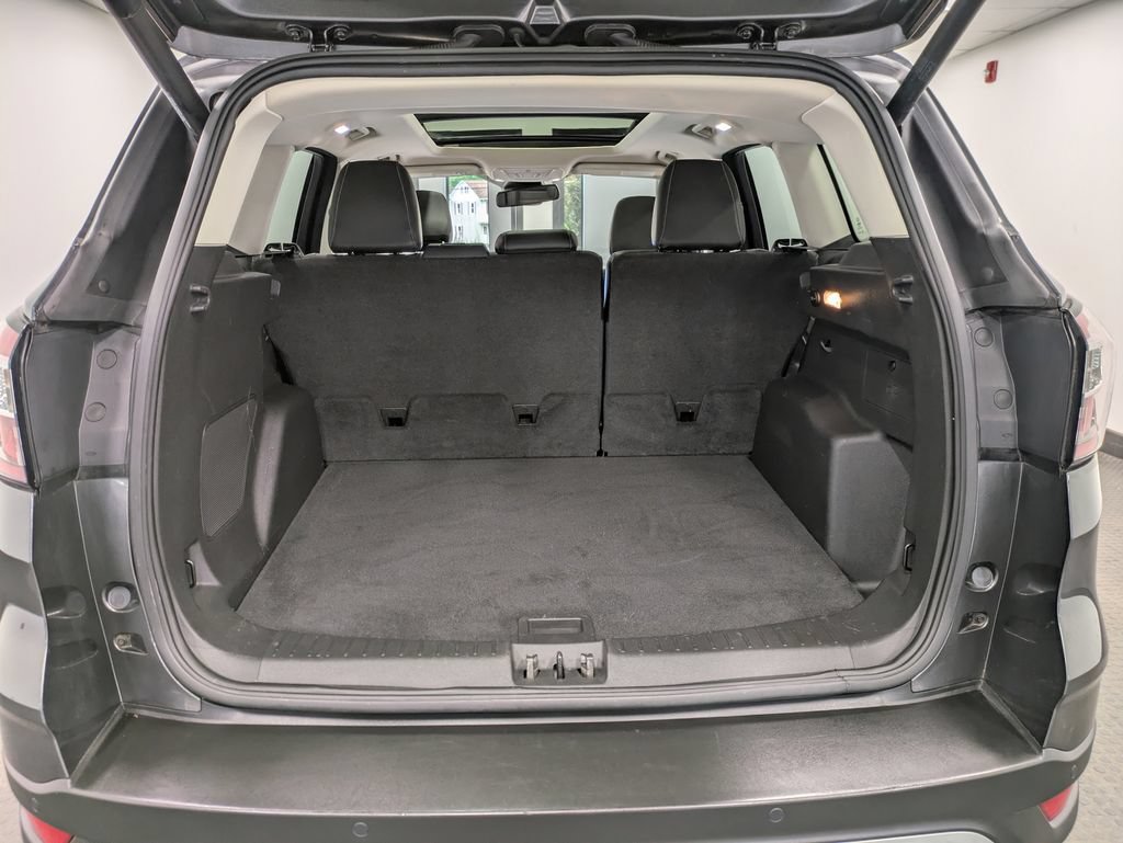 Used 2018 Ford Escape Titanium w/ Ford Safe & Smart Package AWD/4WD image 25