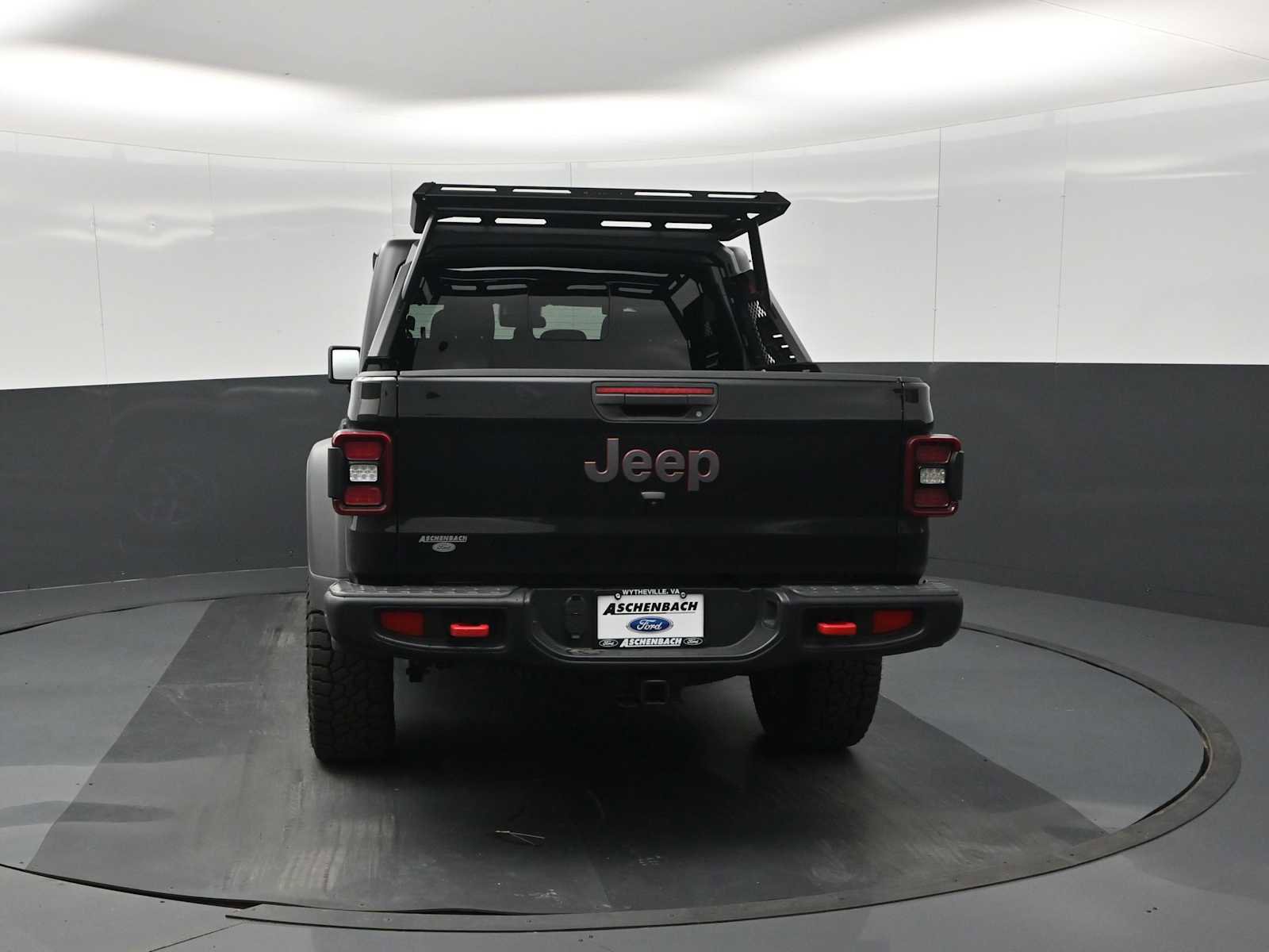 Used 2024 Jeep Gladiator Rubicon w/ Convenience Group image 8