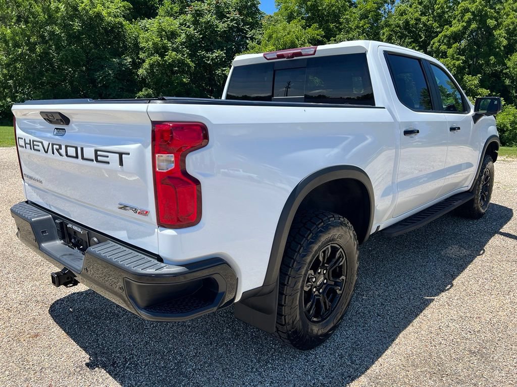 Used 2023 Chevrolet Silverado 1500 ZR2 w/ Technology Package AWD/4WD image 7