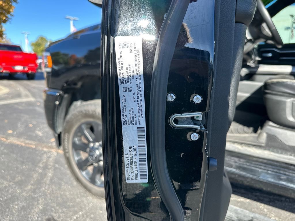 Used 2024 RAM 2500 Laramie w/ Night Edition image 31