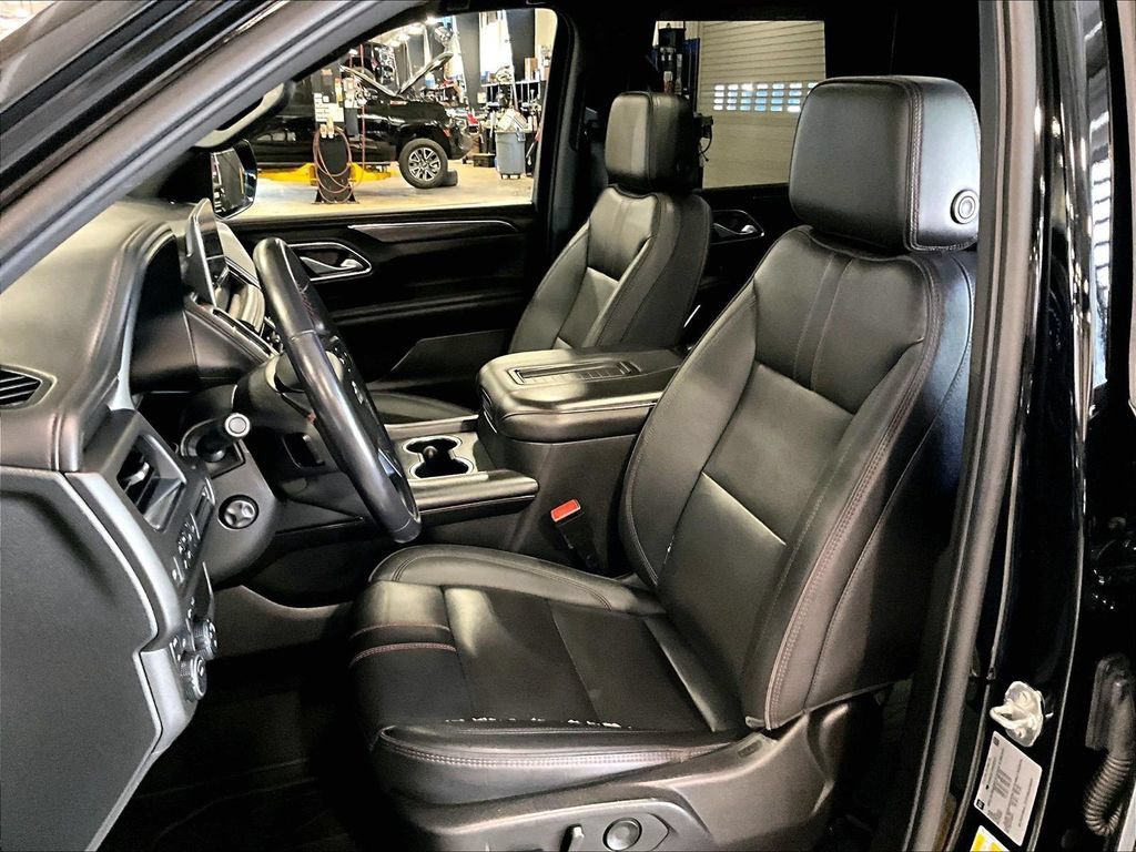 Used 2022 Chevrolet Tahoe RST w/ Sport Performance Package AWD/4WD image 10