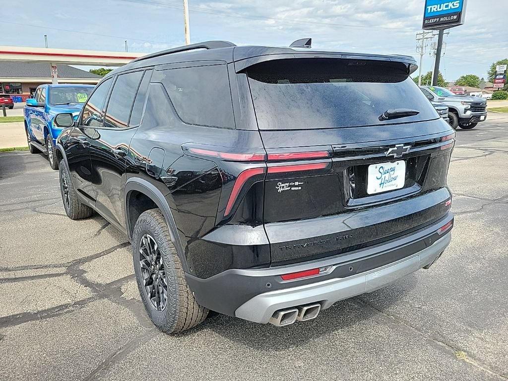 Used 2024 Chevrolet Traverse Z71 w/ Enhanced Driving Package AWD/4WD image 7