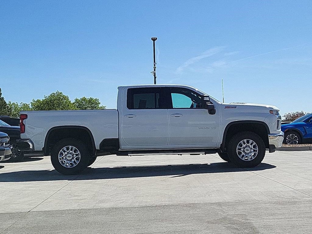 Used 2023 Chevrolet Silverado 2500 LT w/ Convenience Package image 9