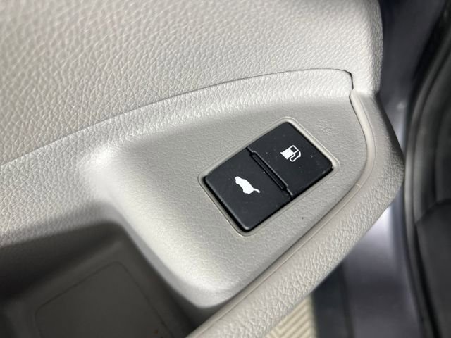 Used 2018 Honda Pilot Touring image 25