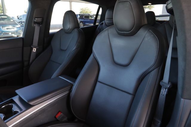 Used 2023 Tesla Model X Plaid image 9