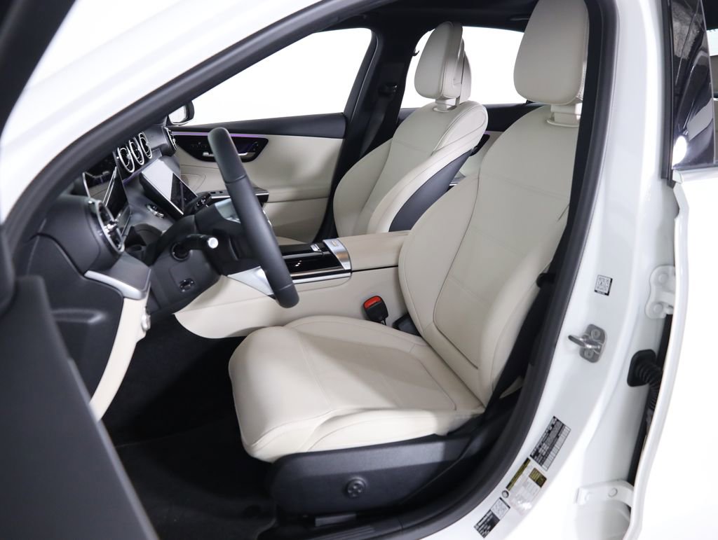 Certified 2026 Mercedes-Benz C 300 4MATIC Sedan image 23