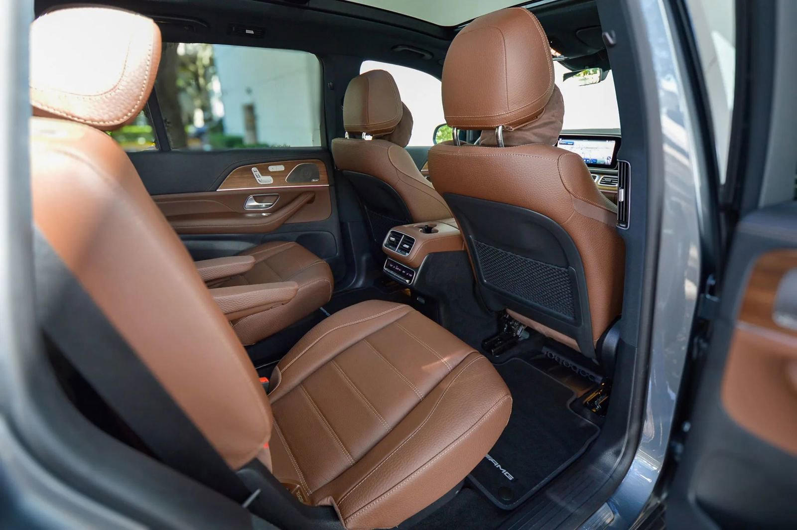 Used 2025 Mercedes-Benz GLS 580 4MATIC image 66