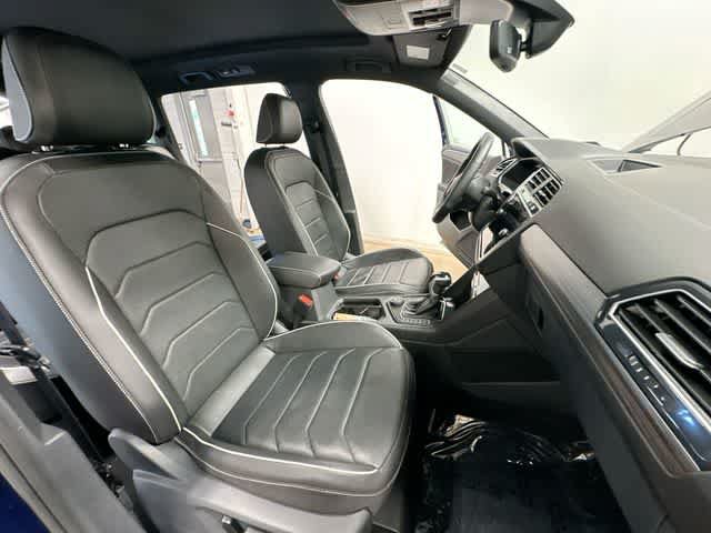 Used 2024 Volkswagen Tiguan SEL R-Line AWD/4WD image 23