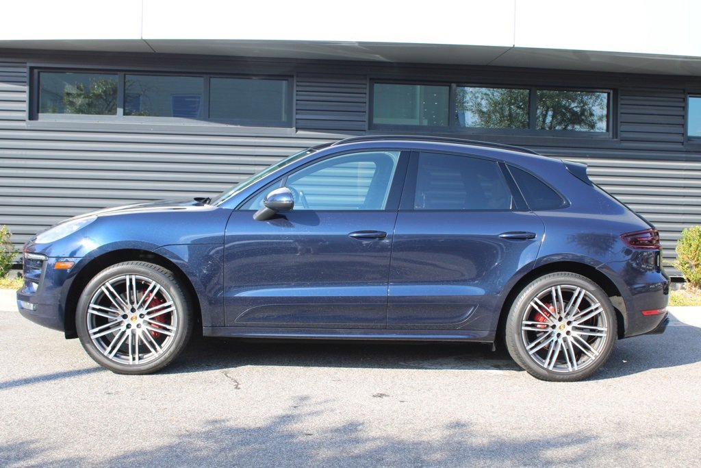 Used 2017 Porsche Macan GTS image 2