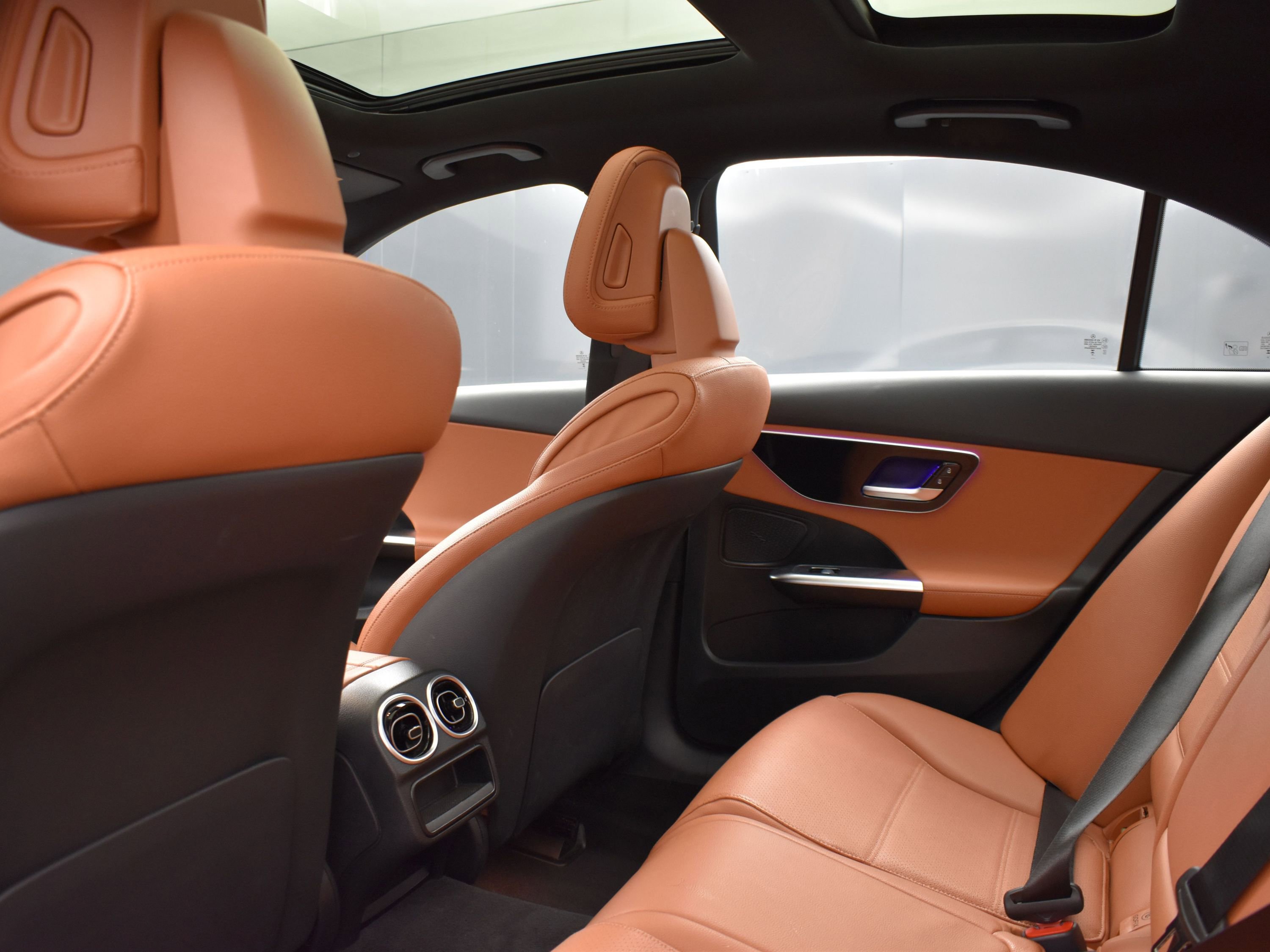 Used 2025 Mercedes-Benz C 300 4MATIC Sedan image 8