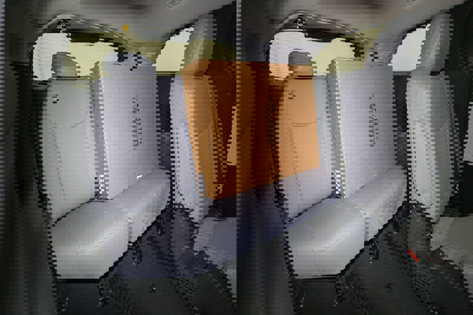 New 2026 Toyota Sienna XLE image 18