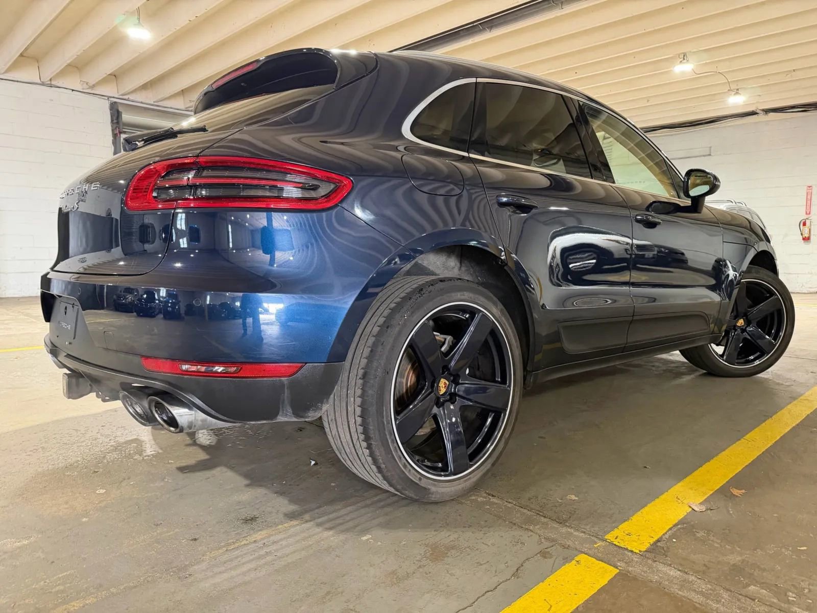 Used 2017 Porsche Macan S AWD/4WD image 4