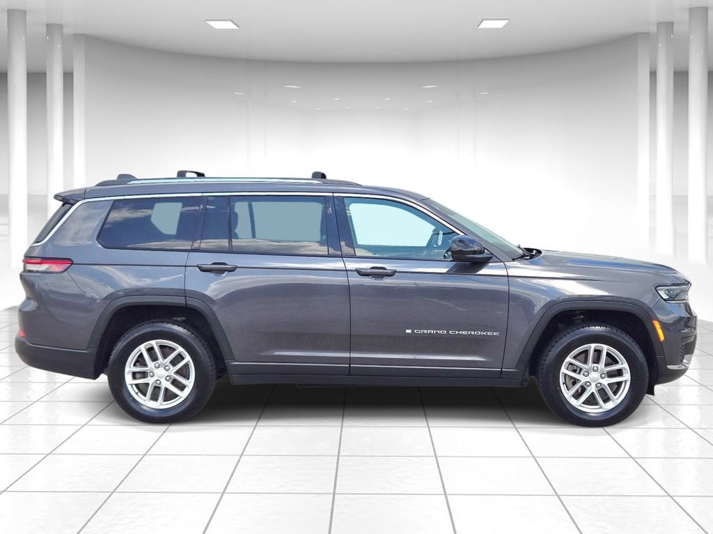 Used 2021 Jeep Grand Cherokee L Laredo w/ Luxury Tech Group I AWD/4WD image 2